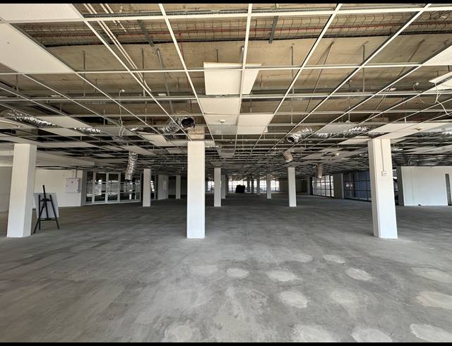 148M² OFFICE TO LET IN ECO PARK ESTATE